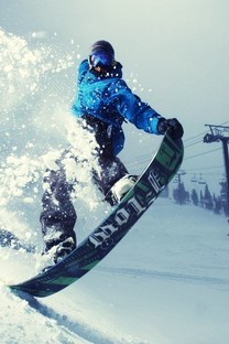 雪山滑雪图片壁纸