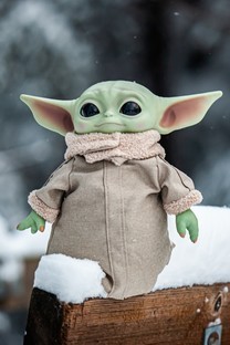 雪地里小怪兽图片壁纸