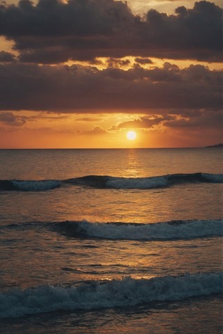 高清夕阳下的海面风景壁纸